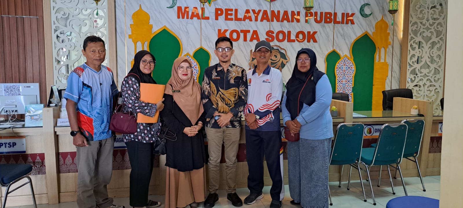 Benahi Perizinan dan UMKM, DPMPTSP Pessel Studi Tiru ke Solok,